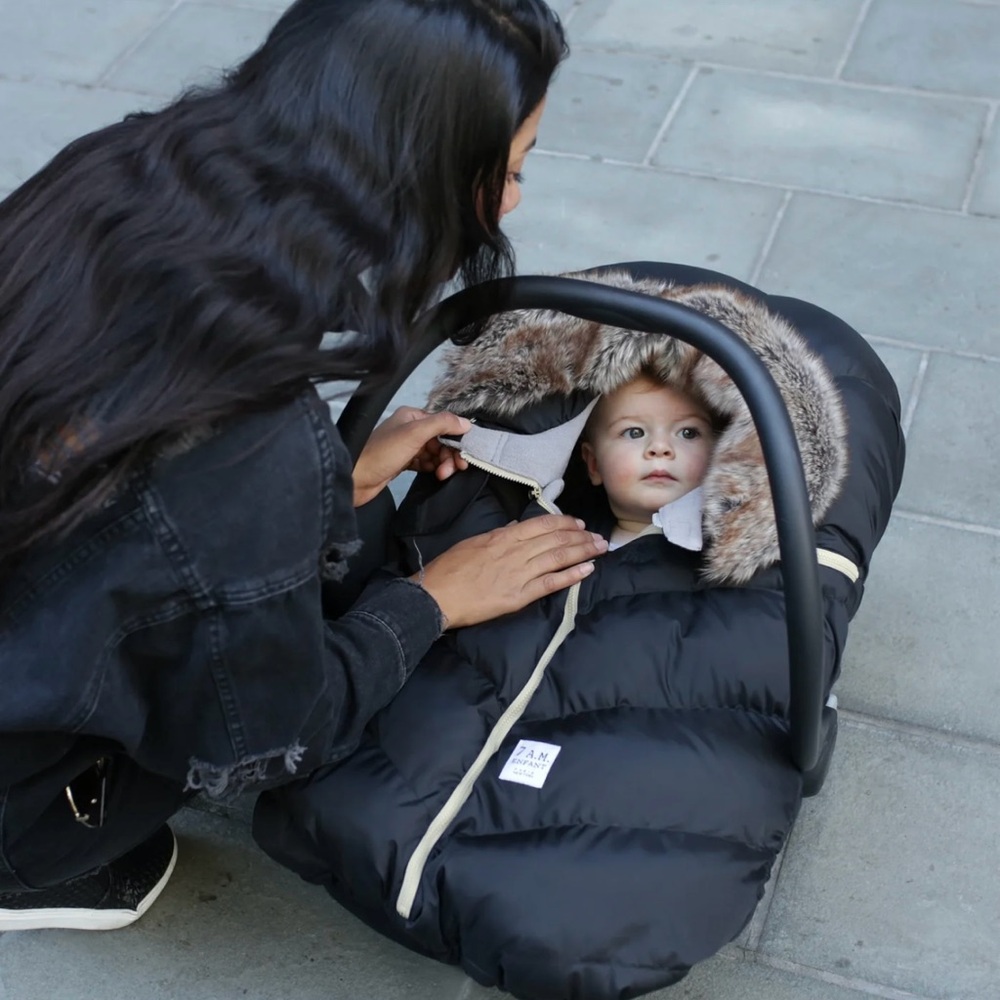 7 A.M. Enfant Paris New York Cocoon Car Seat/ Stroller Cover “New”